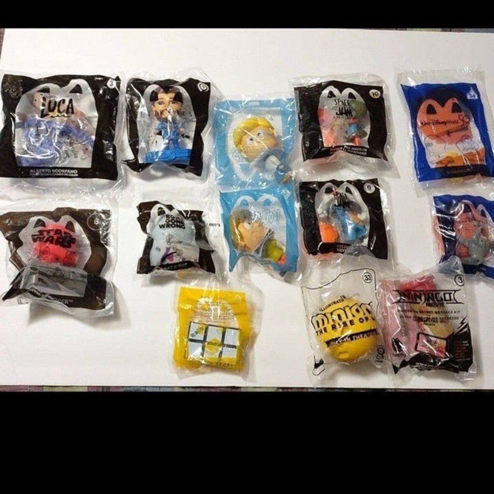MCDONALD'S HAPPY MEAL TOYS-LOT-SEALED-NEW